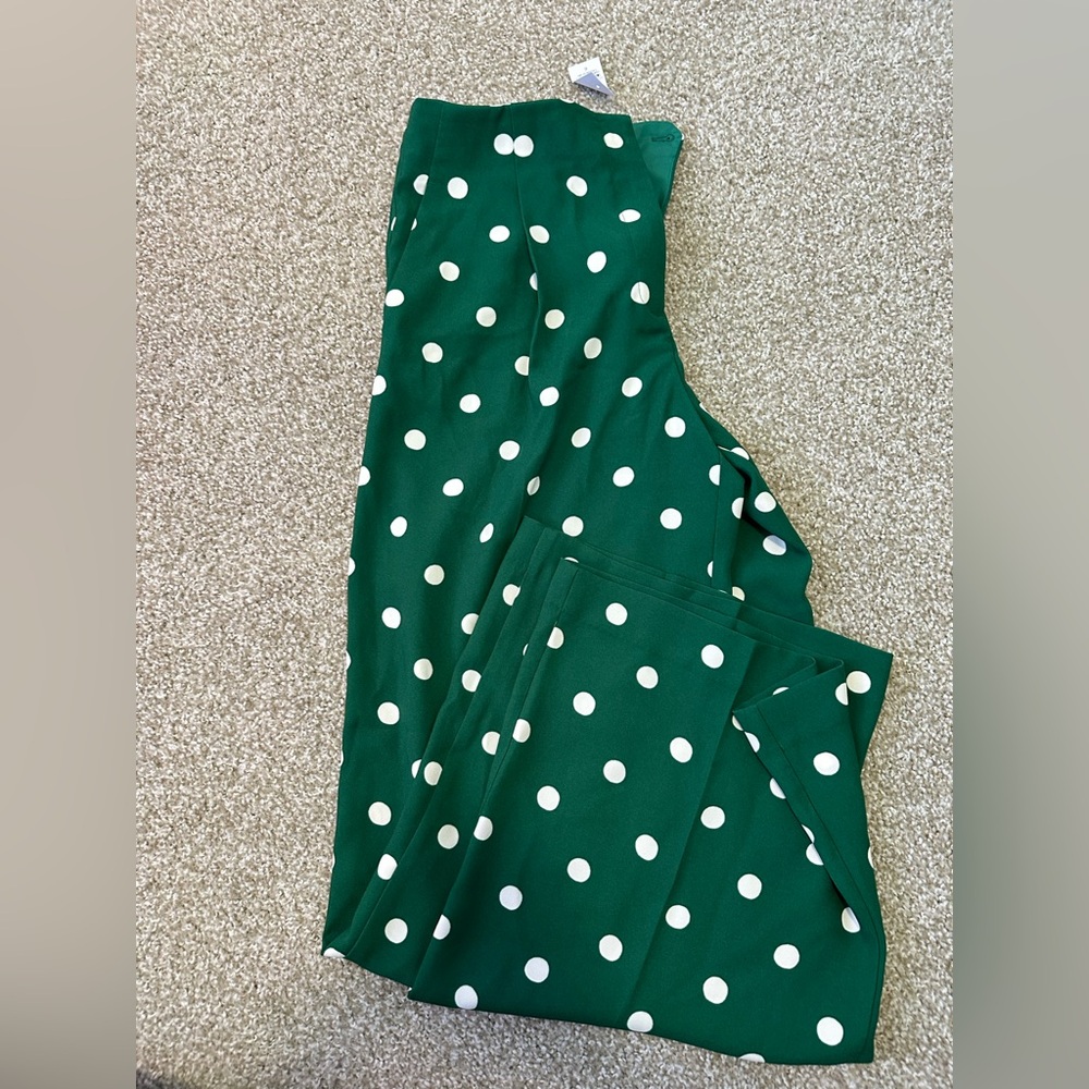 Brand new Ann Taylor work pants in green size 6